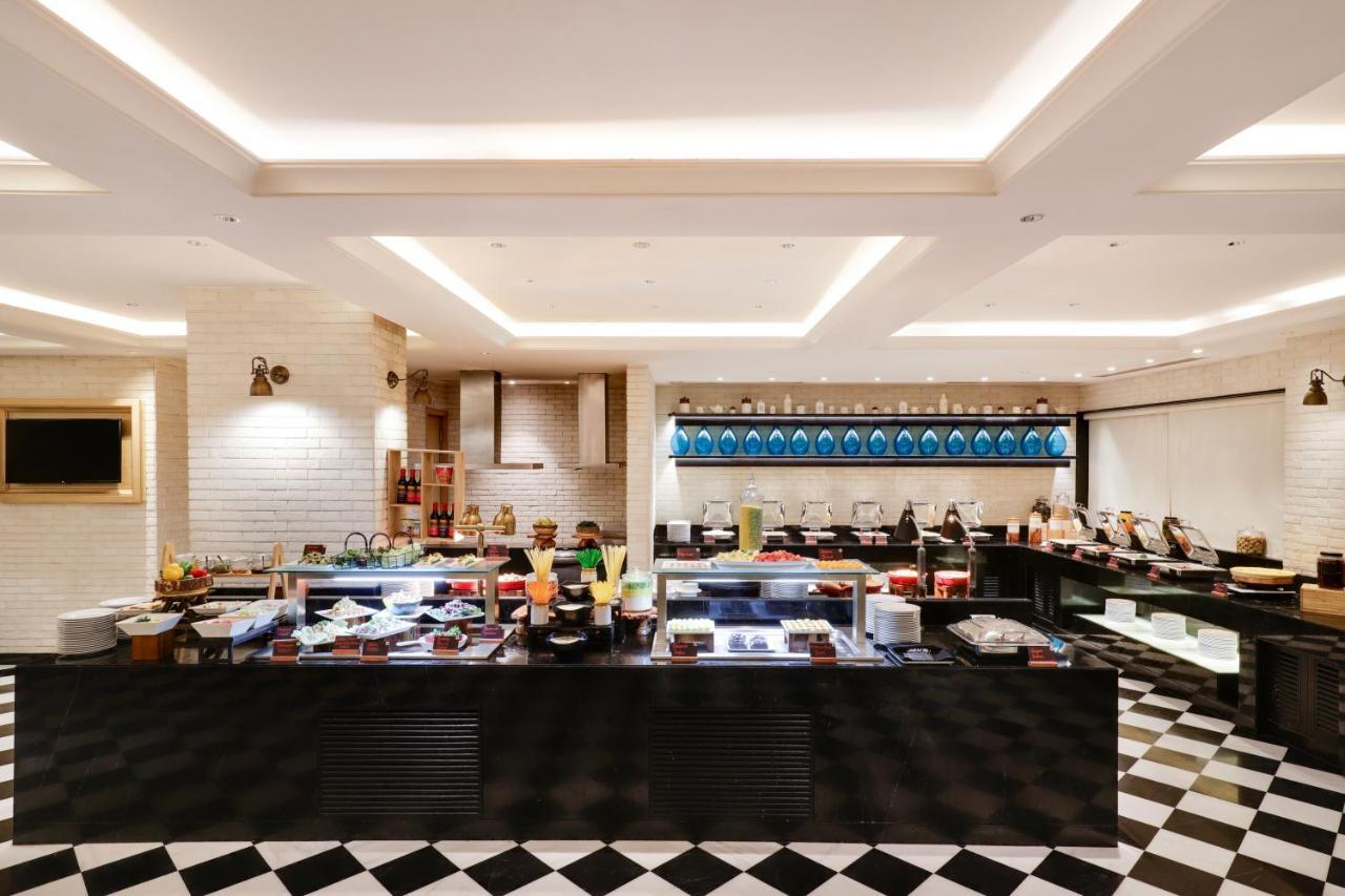 Lemon Tree Premier, Mumbai International Airport Exterior foto